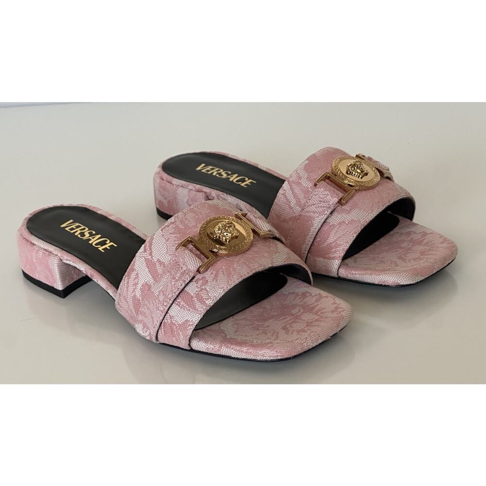 VERSACE Women's Medusa Head Baby Pink Sandals 7 US (37 Euro) 1014748 Spain NIB